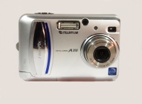 Produktfoto FujiFilm A310 Copyright Don RoMiFe Michael Rousek