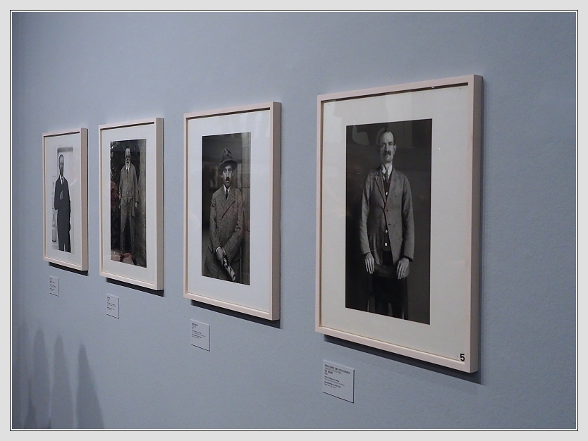 Ausstellungserffnung "Portrt einer Gesellschaft" - Report by Don  RoMiFe