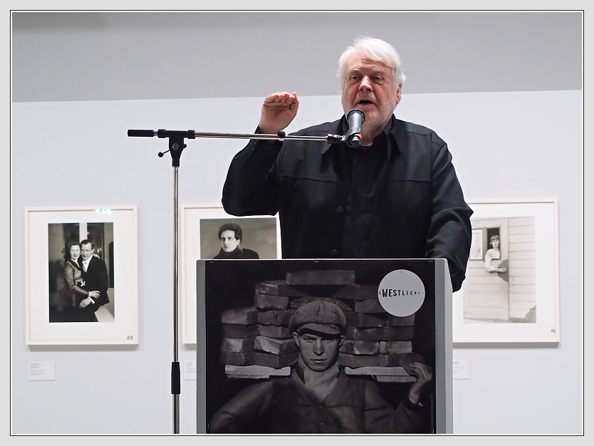 Ausstellungserffnung "Portrt einer Gesellschaft" - Report by Don  RoMiFe