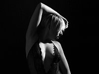Boudoir Photoshooting by Don RoMiFe