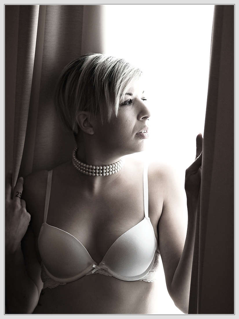 Boudoir Photoshooting by Don RoMiFe