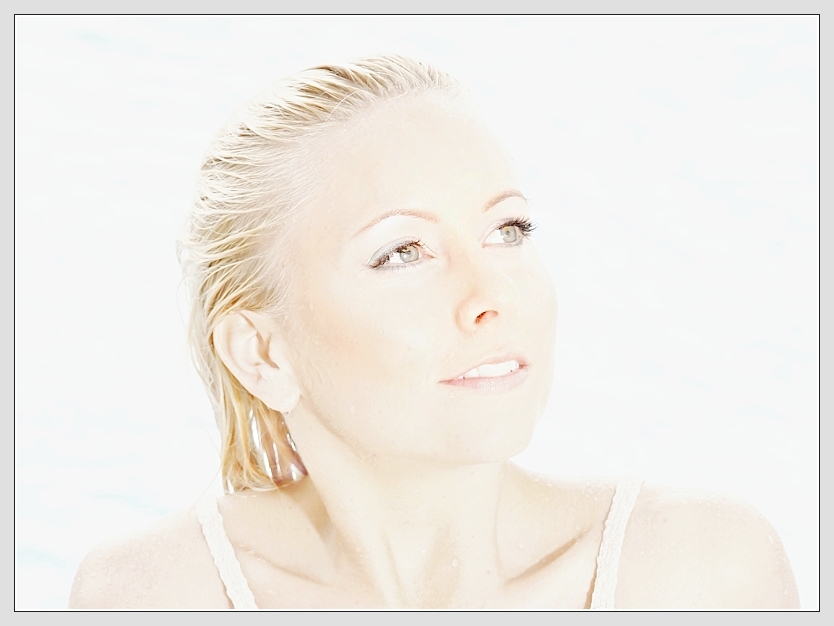 Shooting am Pool     Foto: Don RoMiFe