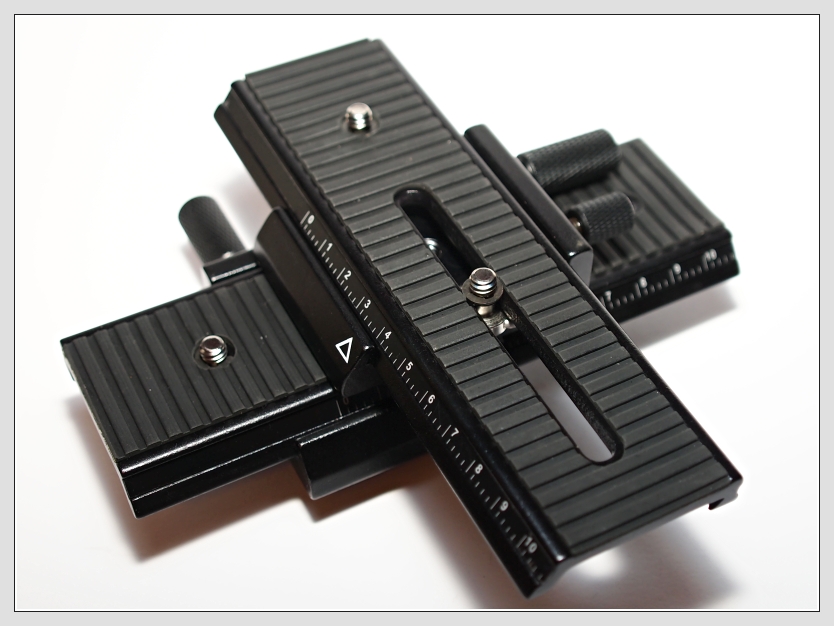 Macro Kreuzschlitten Foto: Don RoMiFe