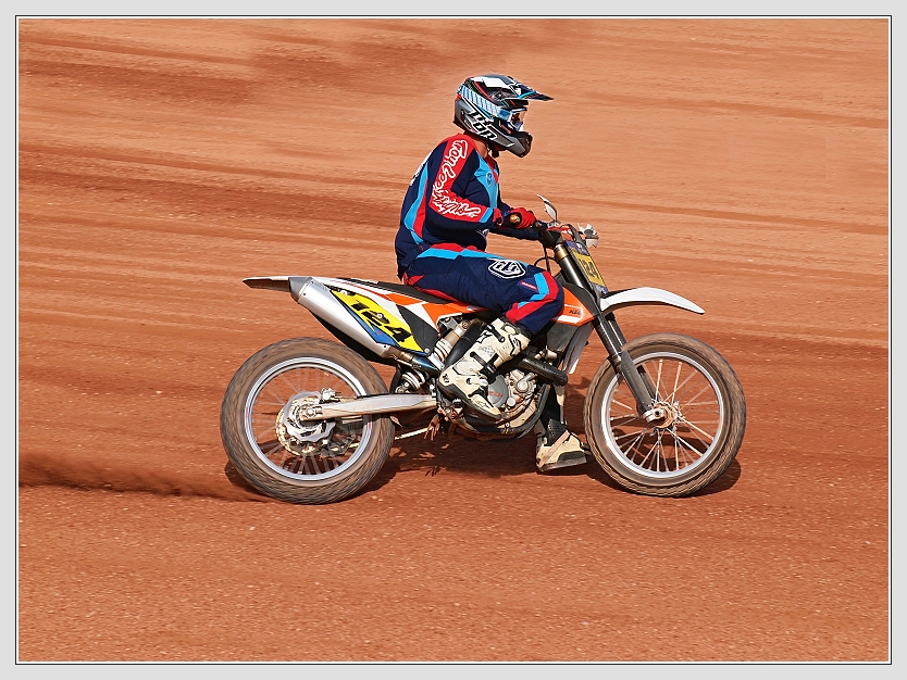 Speedway Arena Tritol  Foto: Don RoMiFe